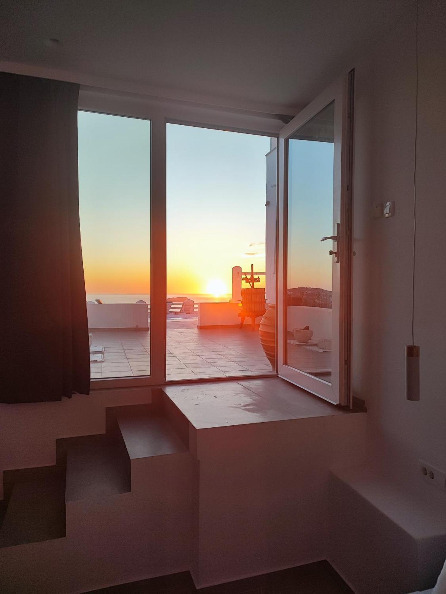 The Cliff Reflections - Adults Only Apartment Megalochori  Cameră foto